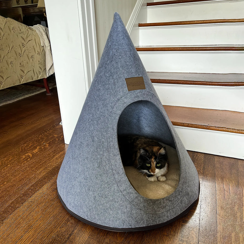 Kitty Cove Bed | Charcoal